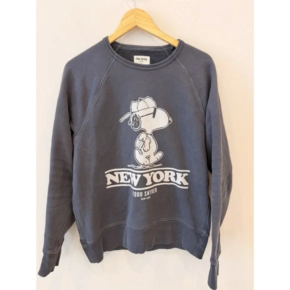 Todd Snyder x Peanuts Snoopy New York Sweatshirt Large Gray City Collection - Picture 1 of 4